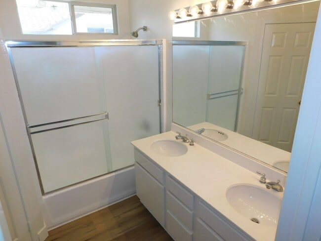 Building Photo - Beautiful 3 BD + Loft 2.5 BA Two Story SFR, close to The Marketplace!