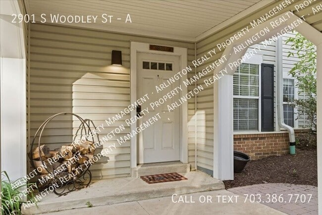 Building Photo - 2901 S Woodley St