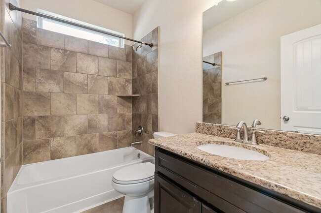 Building Photo - 13426 Raintree Dr