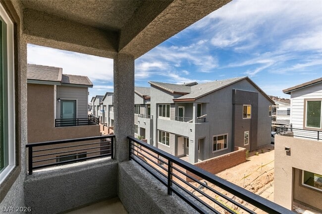 Building Photo - 1532 Eliana Xing Pl