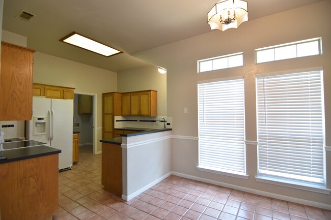 Building Photo - 4402 Water Oak Dr