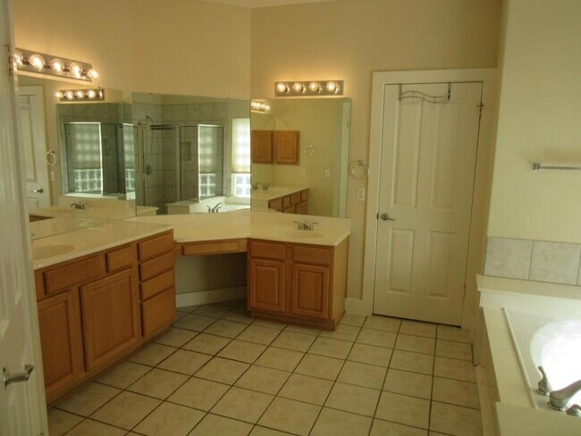 Building Photo - 3908 Michael Neill Dr