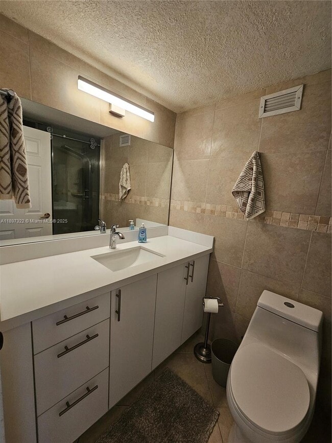 Building Photo - 2501 S Ocean Dr