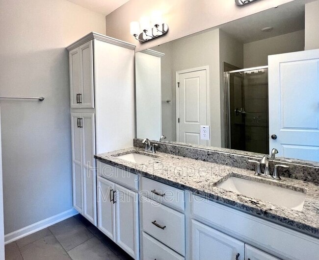 Building Photo - 1002 Brookville Ln