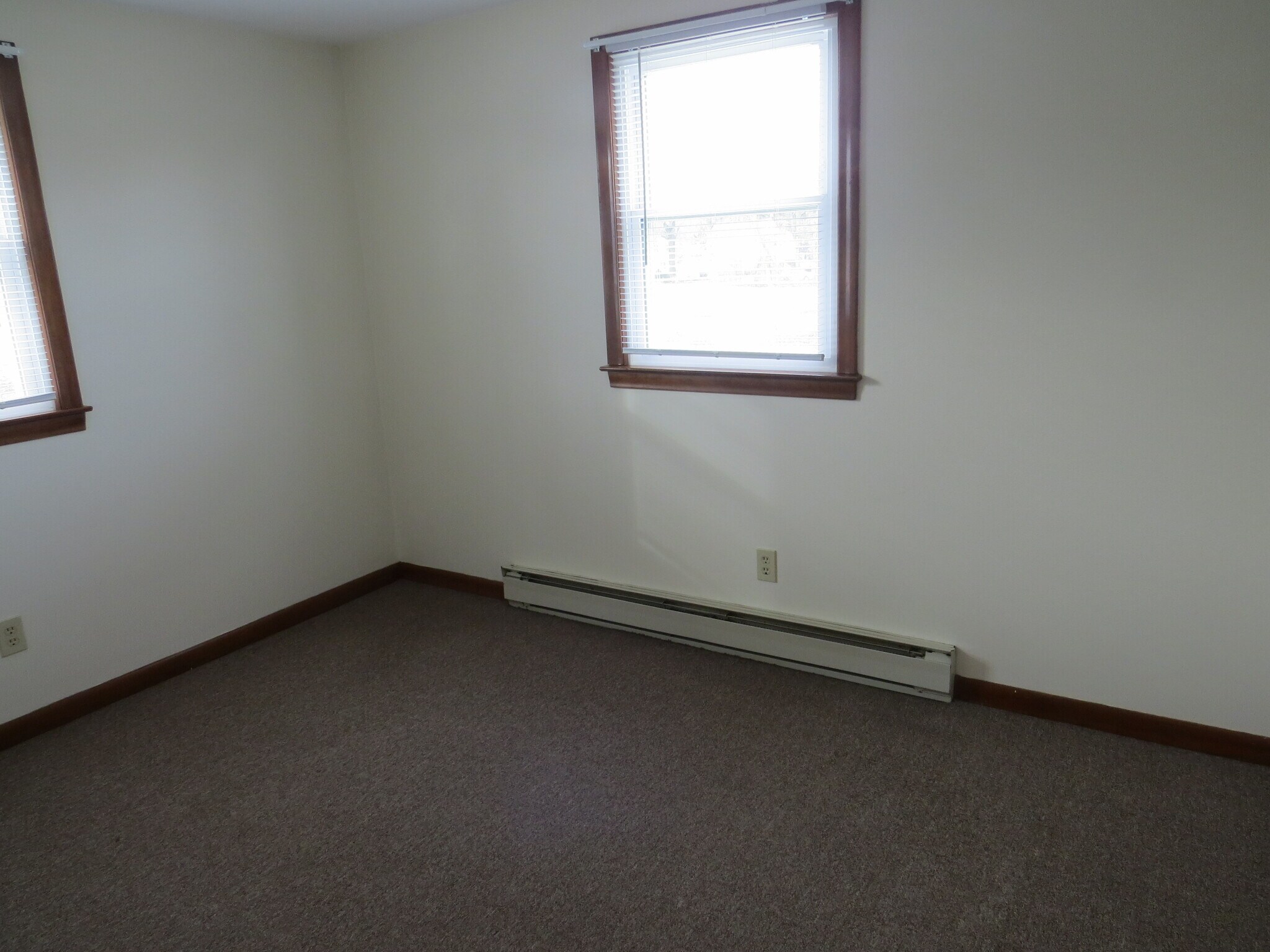 Building Photo - 469 Corey St