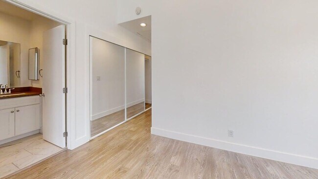 Building Photo - 1801 11th St