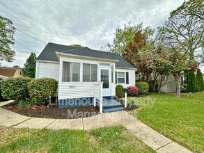 Building Photo - 8803 Tidewater Dr