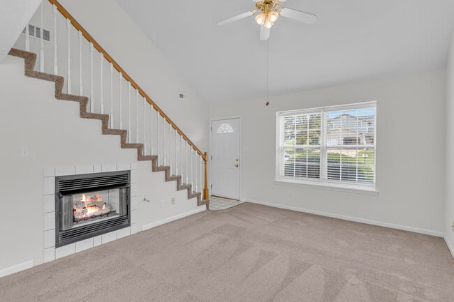 Building Photo - 5015 CARRIE RIDGE Dr