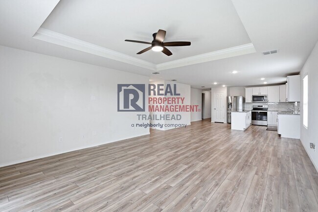 Building Photo - Modern 4-Bedroom Home in Newberry Point