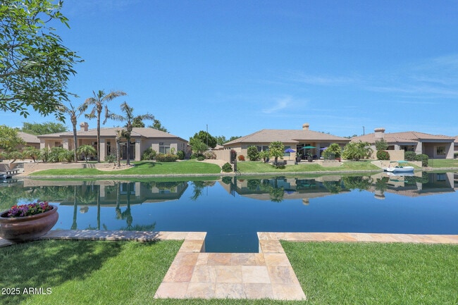 Building Photo - 1740 W Bartlett Way