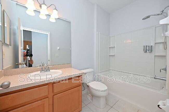Building Photo - 4219 Winding Vine Dr