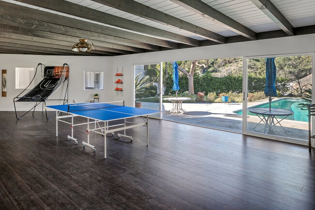 Building Photo - 19471 Rosita St