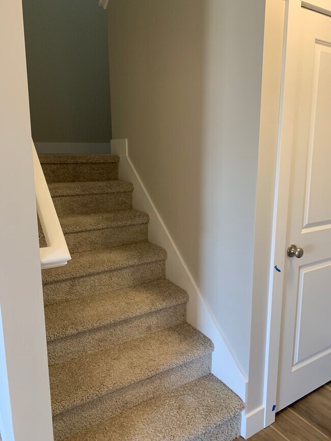 Building Photo - 70 E Ginger Gold Rd