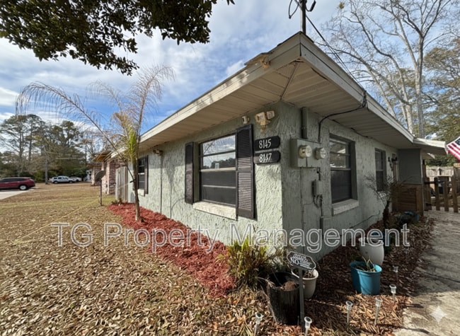 Building Photo - 8145 Cheryl Ann Ln