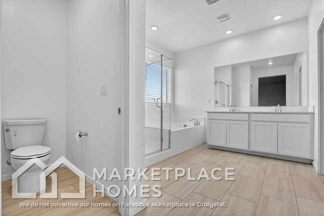 Building Photo - 2650 Marlette Ave
