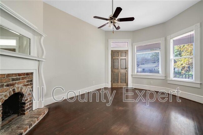 Building Photo - 438 Cherokee Ave SE