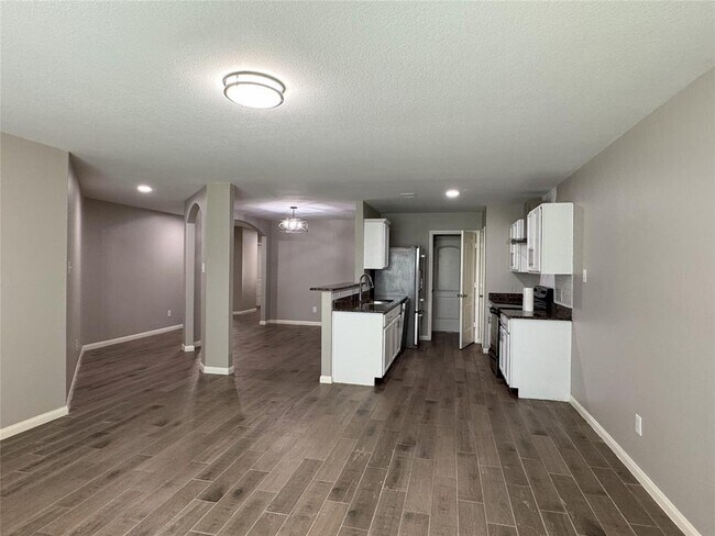 Building Photo - 22502 Guncotton Ave