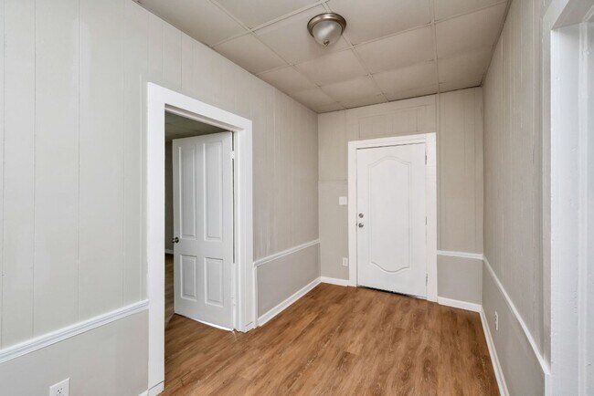 Building Photo - Move-In Ready House for Rent in Talladega! 3 bed 2 bath