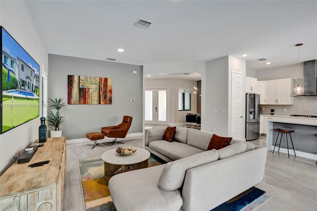 Building Photo - 10795 Oceano Wy