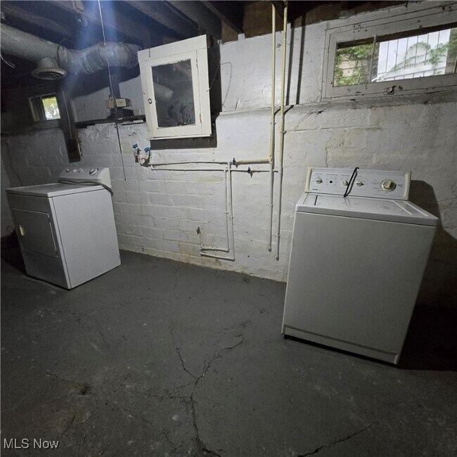 Building Photo - 1534 E 133rd St