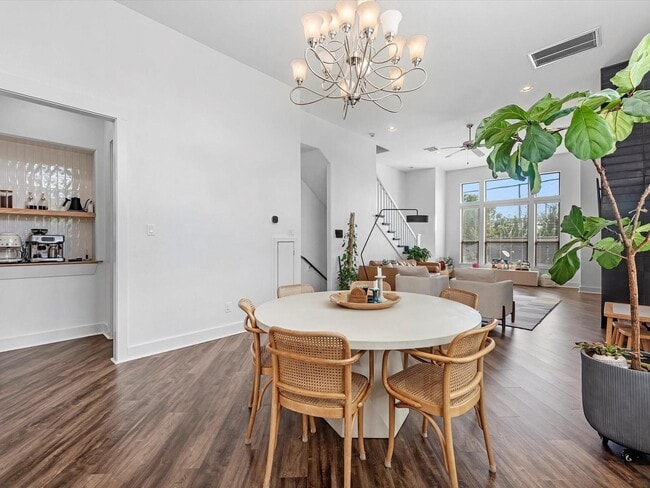 Building Photo - 3421 Gillespie St