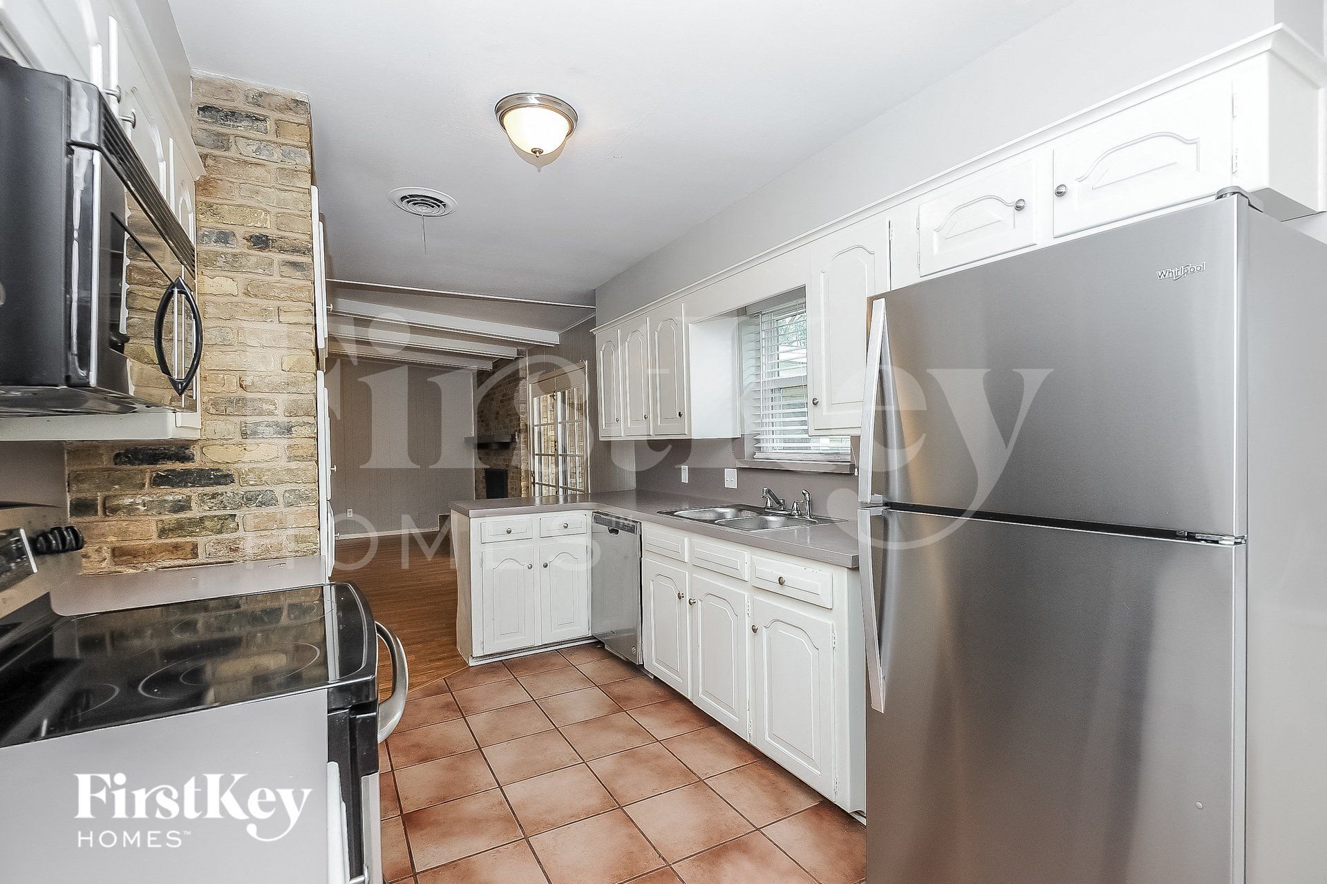 Building Photo - 3817 Wren Ave