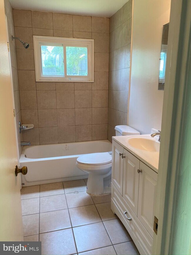 Building Photo - 4308 Ferrara Dr