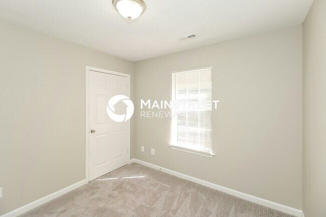 Building Photo - 3 Bedroom Pet-Friendly Home in College Park, GA with Main Street Renewal
