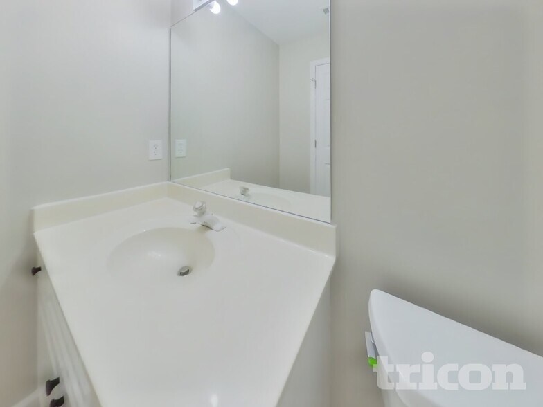 Building Photo - 1795 Millside Terrace