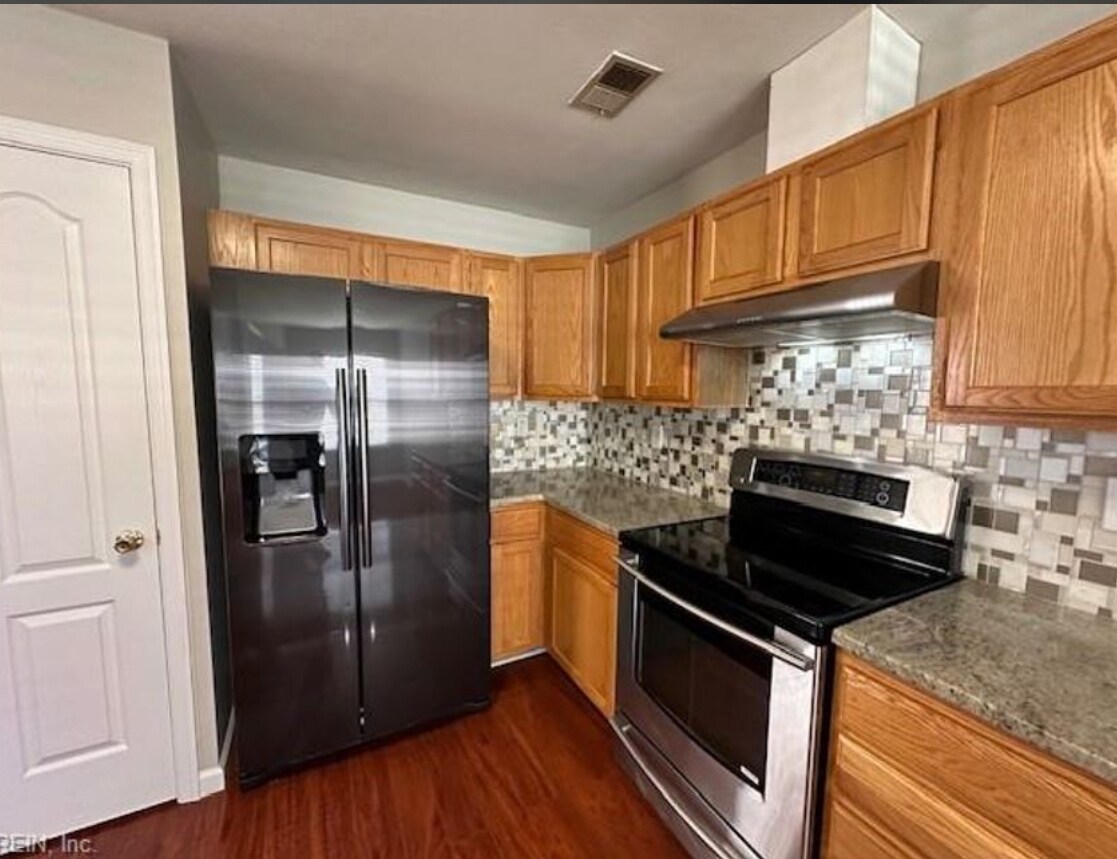 Building Photo - 4404 Glen Ellert Ct