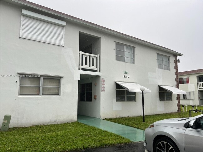 Primary Photo - 1521 NW 43rd Ave