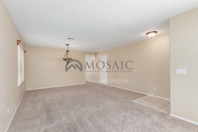 Building Photo - 15535 W Mauna Loa Ln
