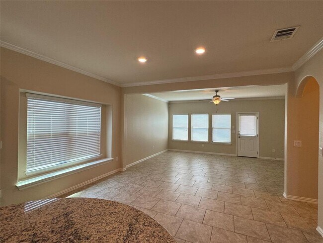 Building Photo - 10301 Crescendo Ln