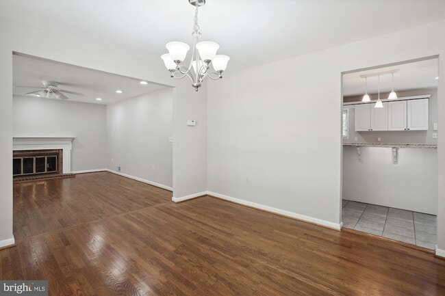 Building Photo - 8501 Canterbury Dr