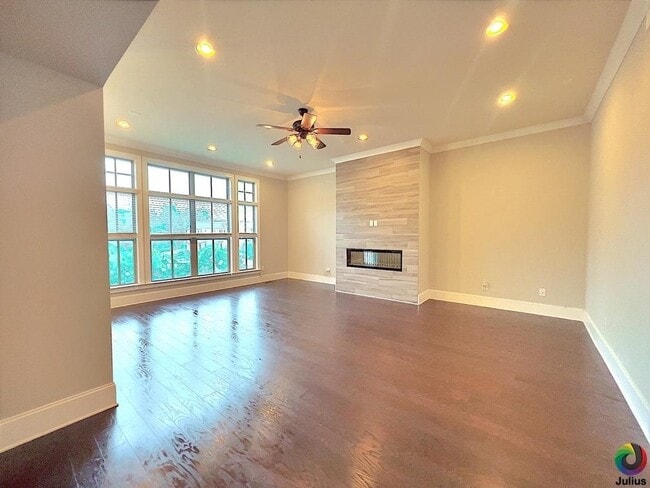 Building Photo - 4254 Spruce Pine Alley