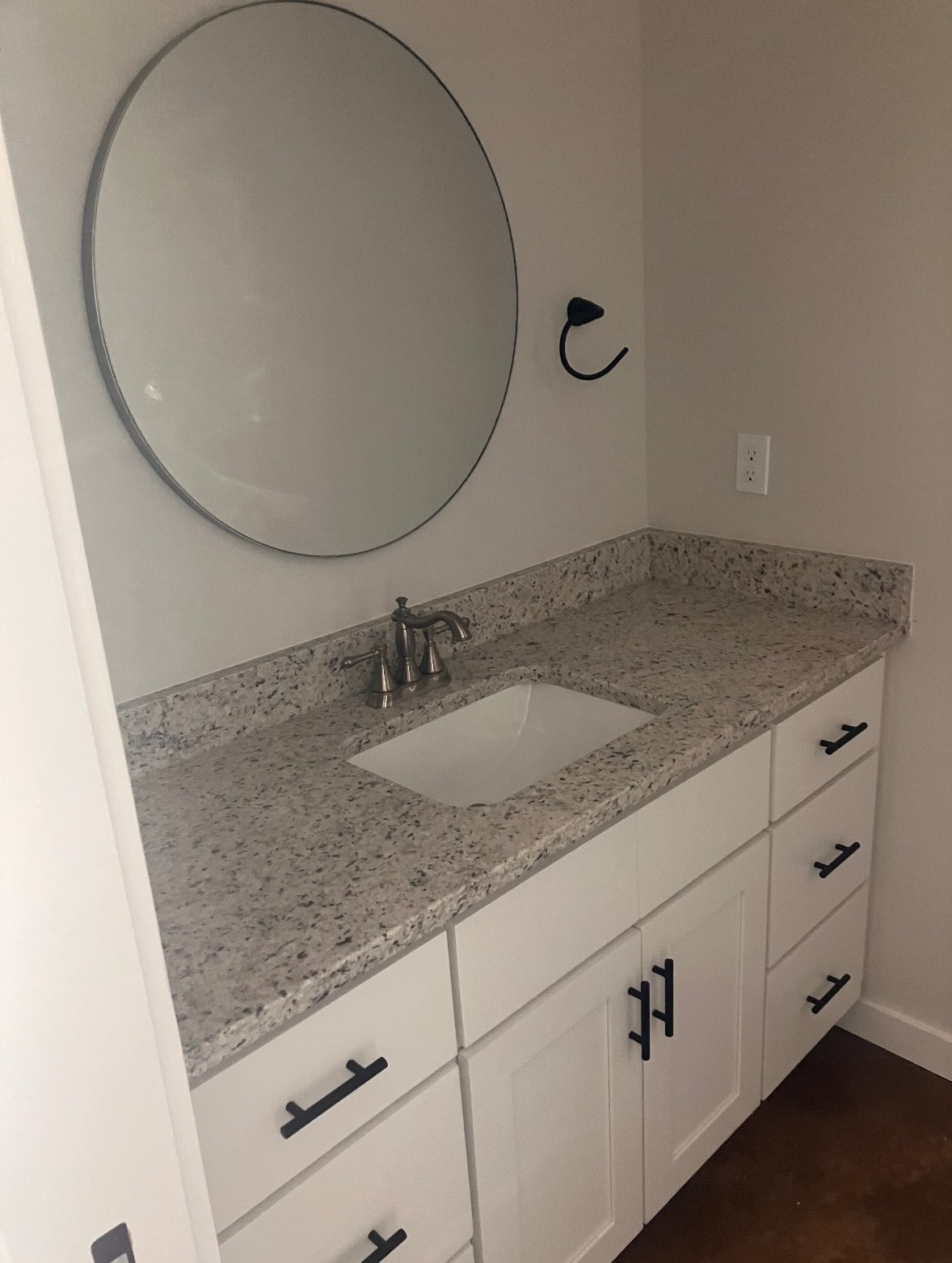 Building Photo - 1305 Roberson St