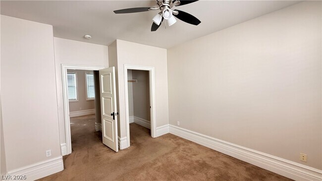 Building Photo - 496 Via Palermo Dr
