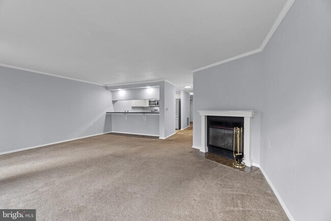 Building Photo - 1127 Lake Heron Dr