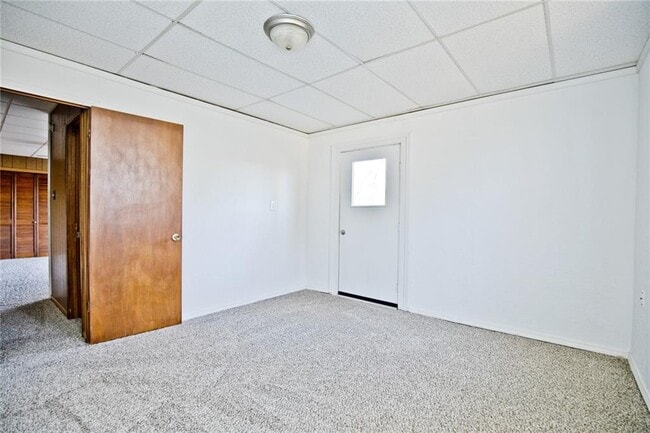 Building Photo - 11 Bromwich Ln