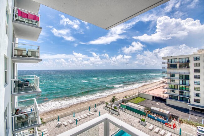 Building Photo - 3450 S Ocean Blvd
