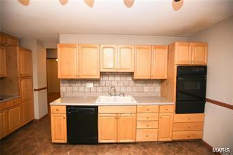 Building Photo - 1705 Derhake Rd