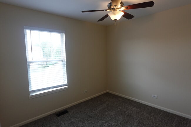 Building Photo - 2244 Flagstone Ln