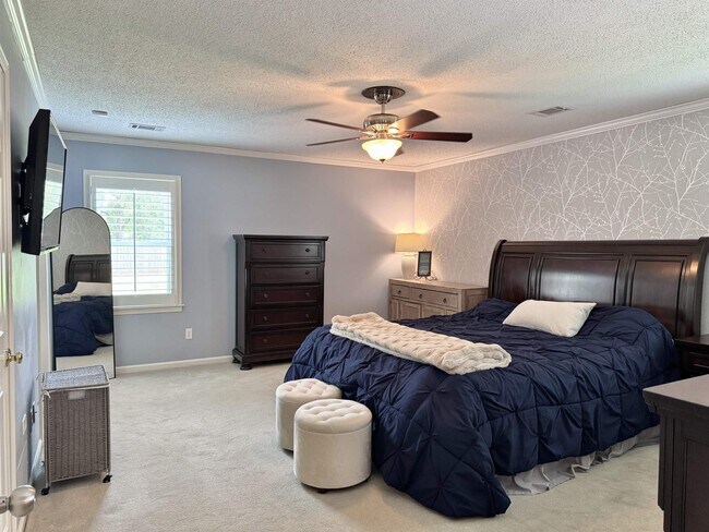 Building Photo - 7881 Elm Leaf Dr