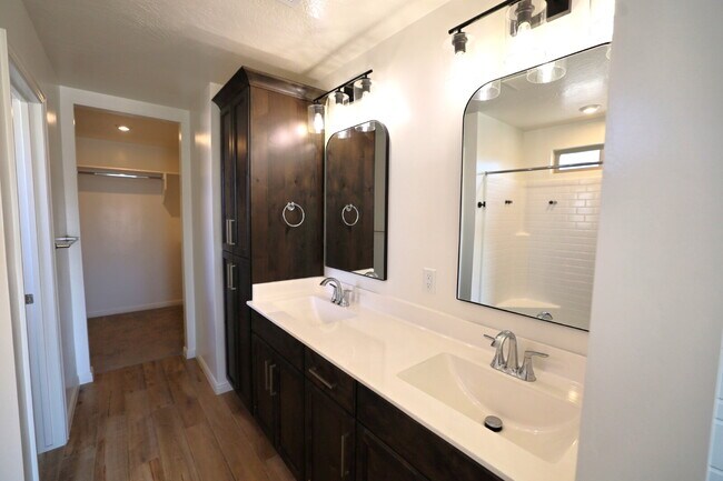 Building Photo - Beautiful 4-Bed, 2.5-Bath Home in Scenic Washington, UT Near Sand Hollow