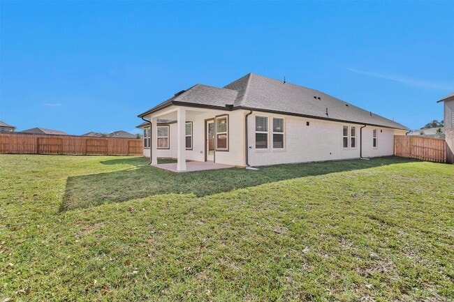 Building Photo - 2002 Bluff Oak Ct