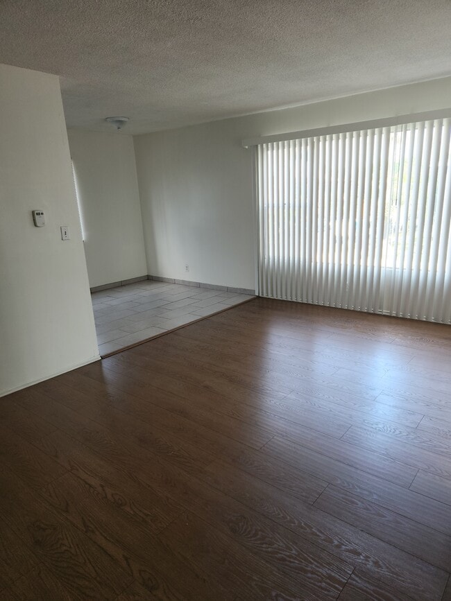 Building Photo - 4888 Pinafore St