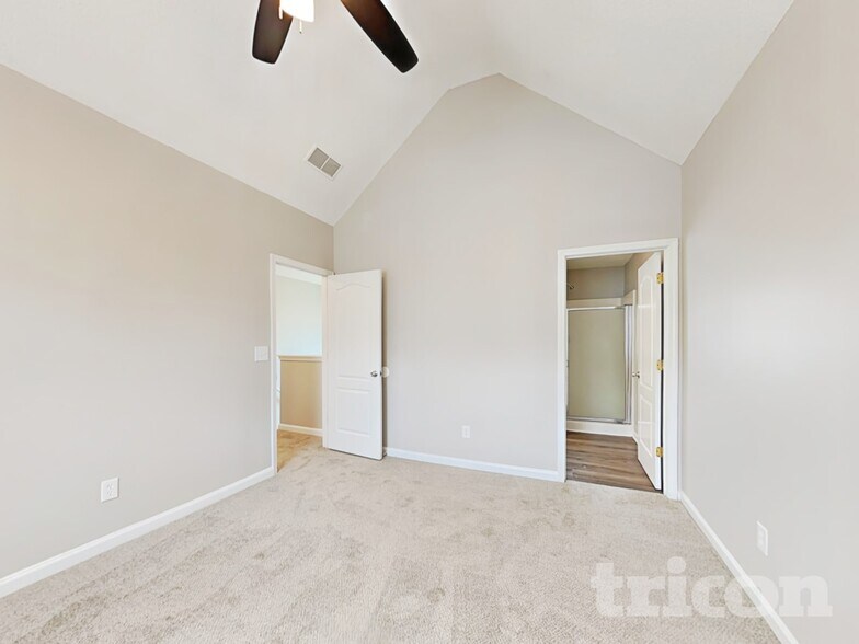 Building Photo - 1239 Eagles Pass