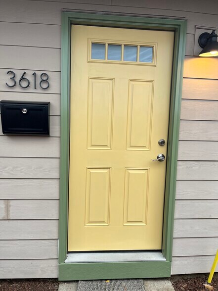 Primary Photo - 3618 SE 67th Ave