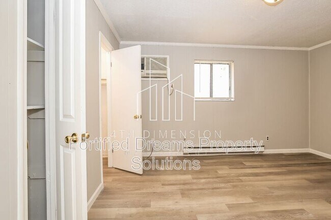 Building Photo - 202 Leisure Time Ln