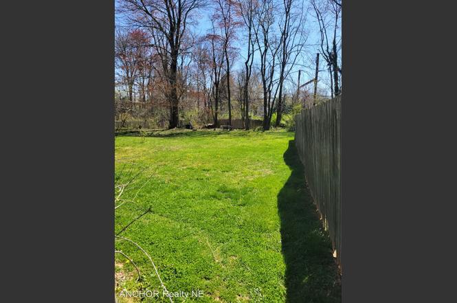 Building Photo - 13085 Blakeslee Dr